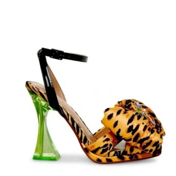 Betsey Johnson Leopard Print Slingback Heels with Green Heel size 7.5 - Picture 2 of 7